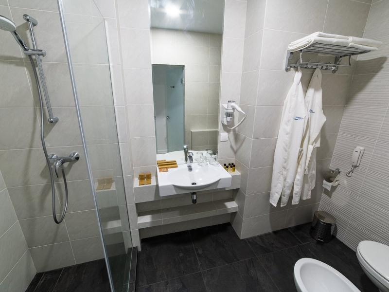 Белый песок