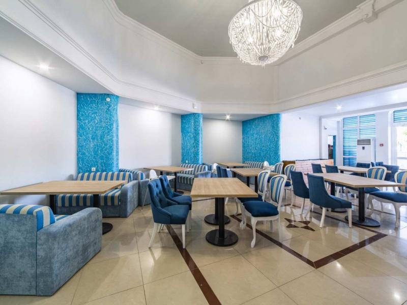 Белый песок