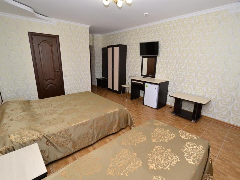 Лев