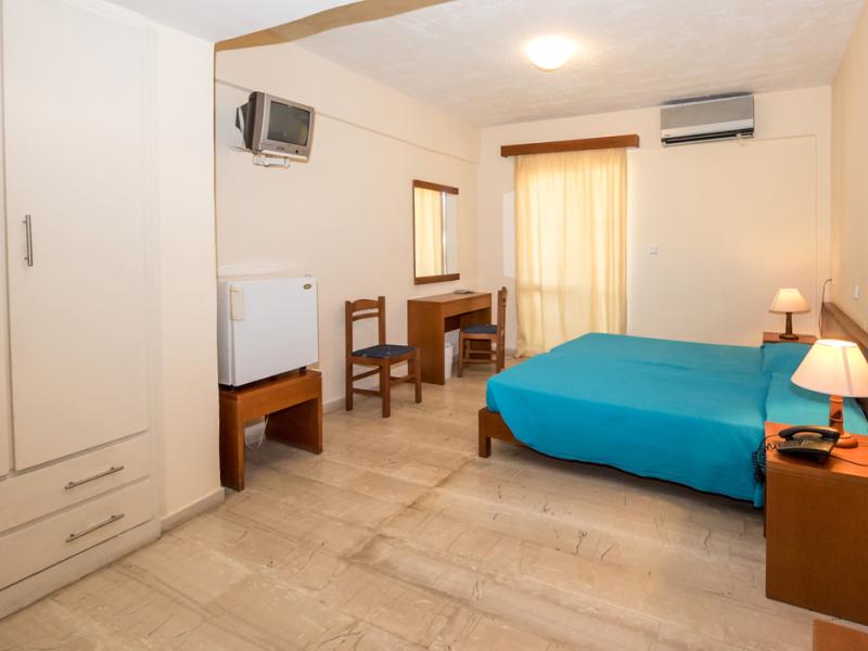 Aphrodite Beach - Apollo Building