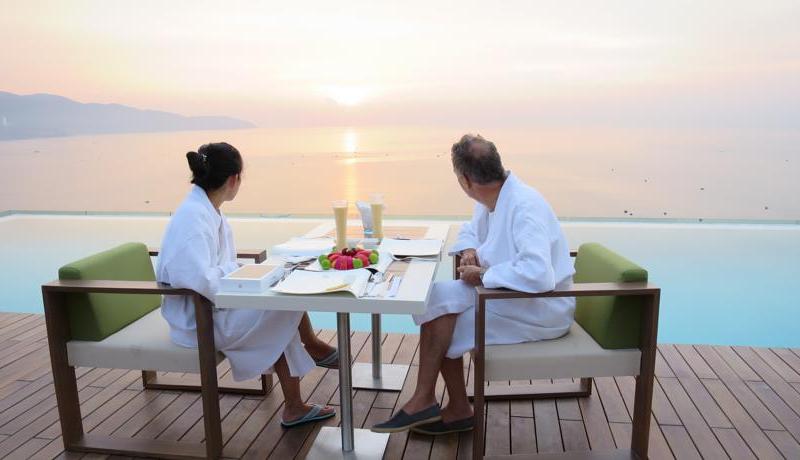 A La Carte Da Nang Beach