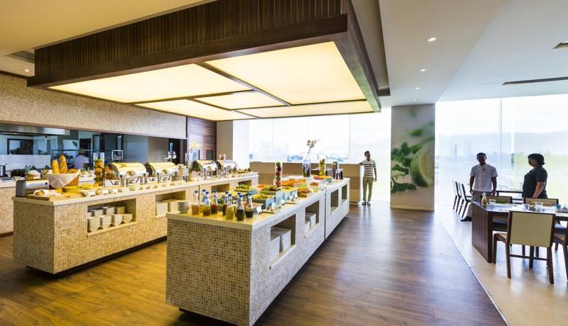 A La Carte Da Nang Beach