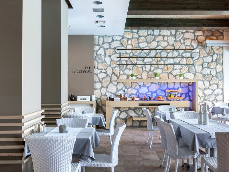 Memories Beach Hotel