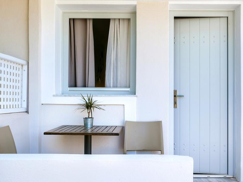 Memories Beach Hotel