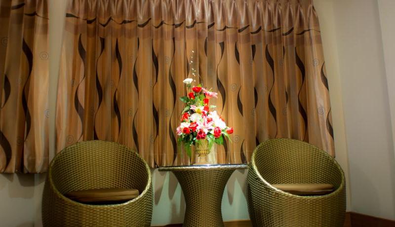 Collection O JA Siam City