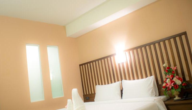 Collection O JA Siam City