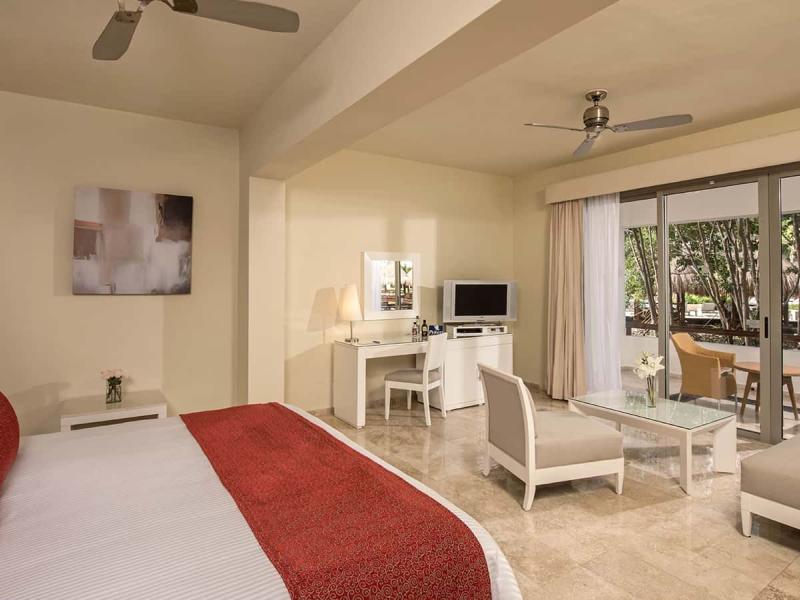 Grand Sunset Princess All Suites & Spa Resort