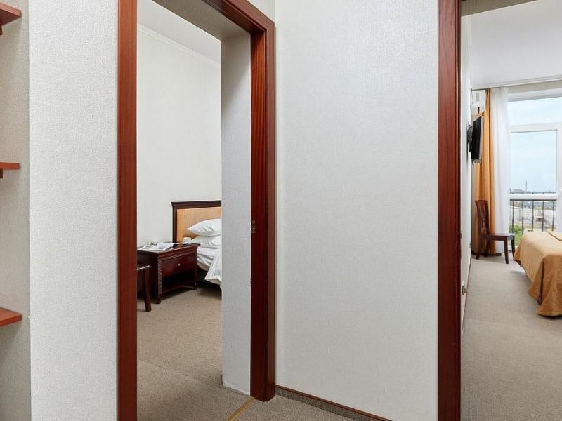 Tes-hotel resort & spa