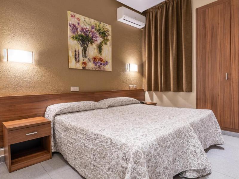 Aneto Hotel