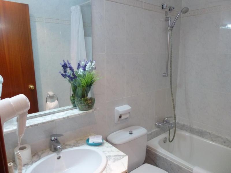 Aneto Hotel