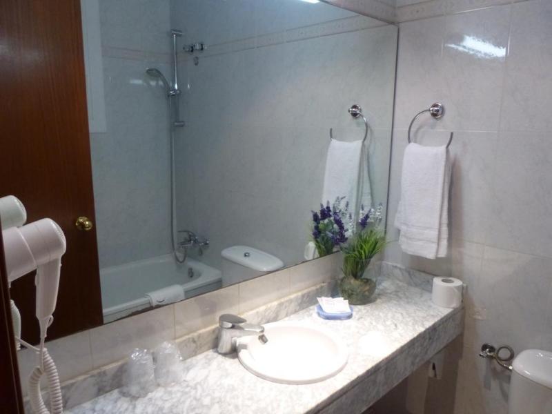Aneto Hotel