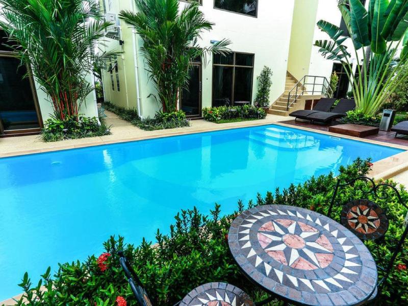 Palm Oasis Boutique Hotel