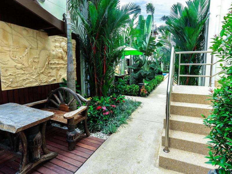 Palm Oasis Boutique Hotel