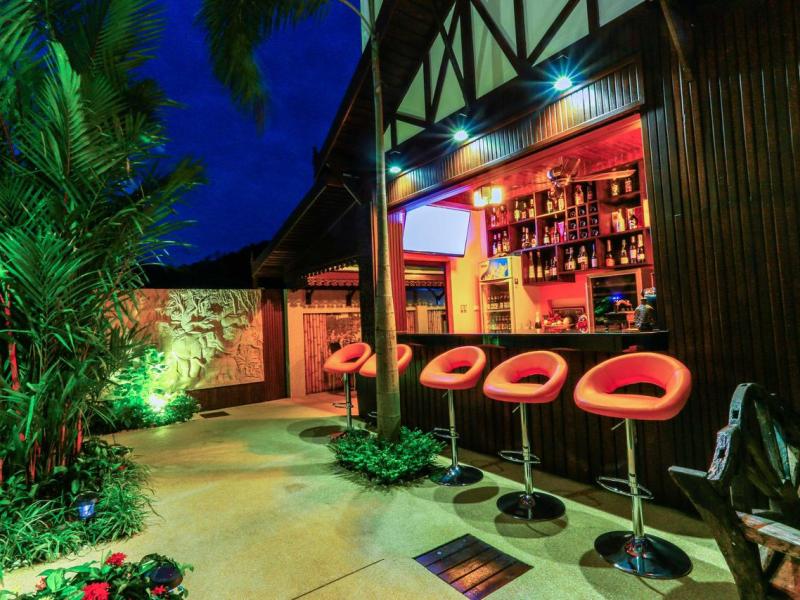 Palm Oasis Boutique Hotel