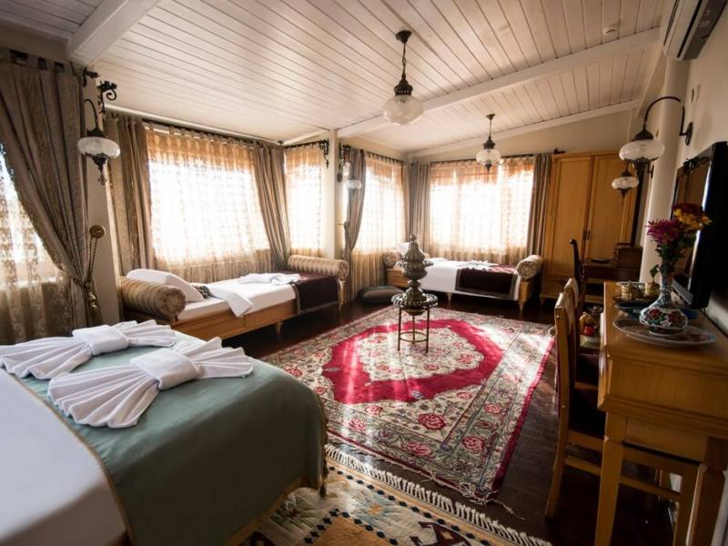 Sultan Corner Suites