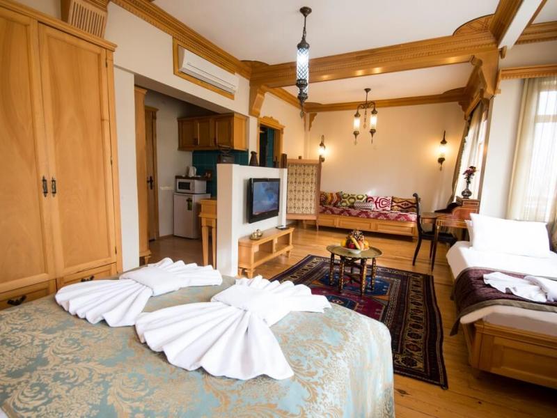 Sultan Corner Suites