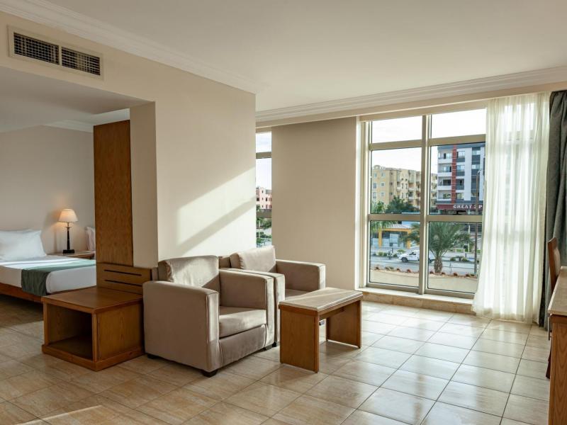 SUNRISE Alora Aqua Park Resort