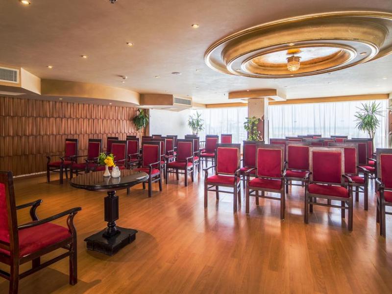 SUNRISE Alora Aqua Park Resort