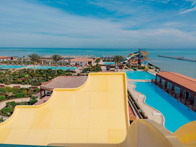 SUNRISE Alora Aqua Park Resort