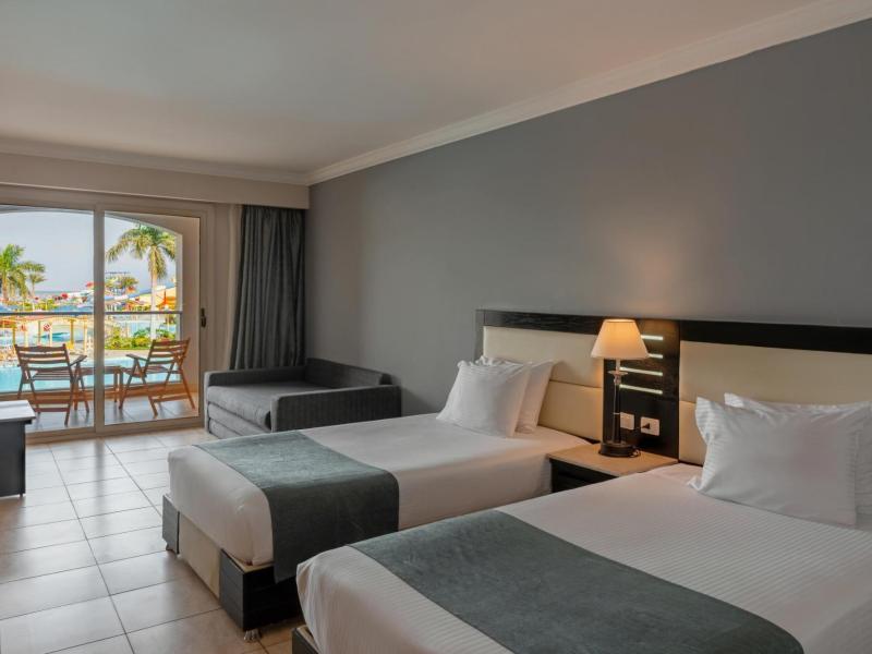 SUNRISE Alora Aqua Park Resort