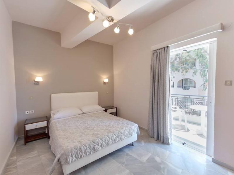 Tarra Hotel