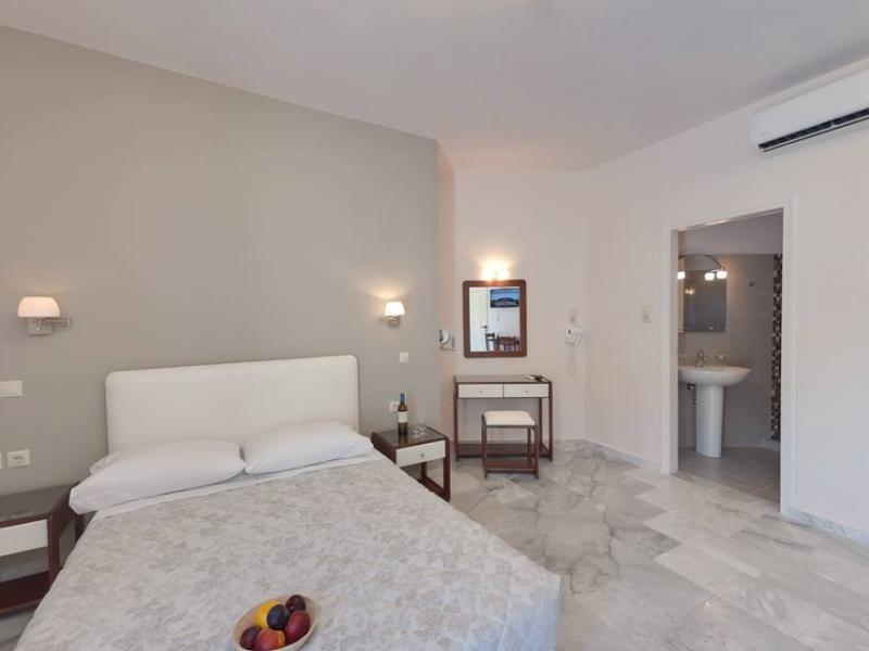 Tarra Hotel