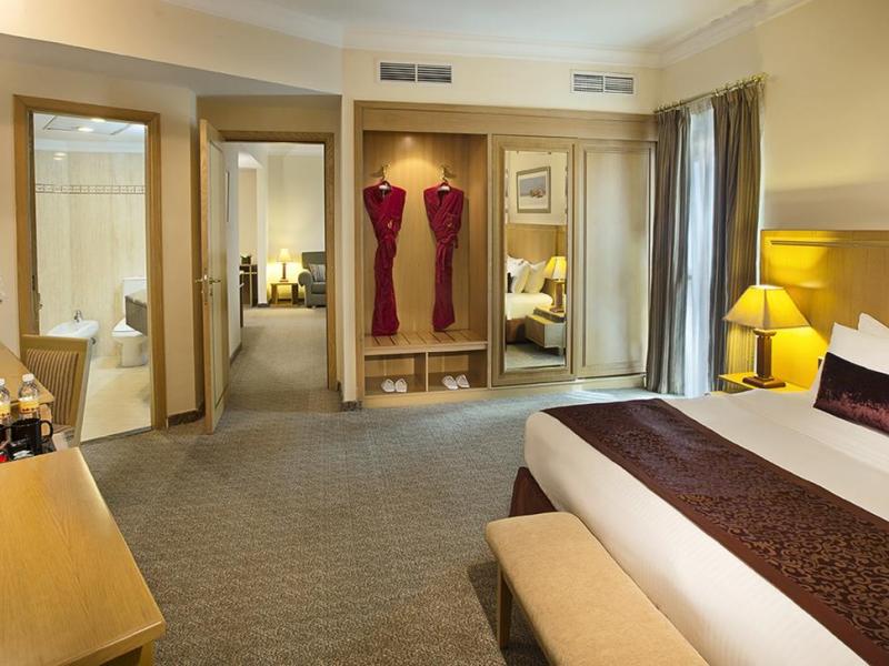 City Seasons Hotel Dubai