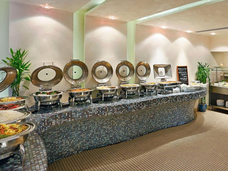 City Seasons Al Hamra