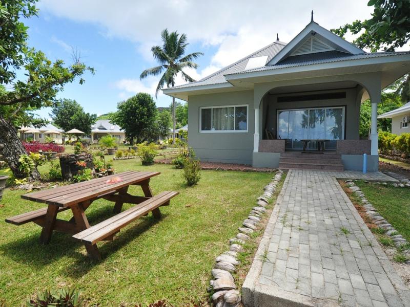 Cote D`or Footprints