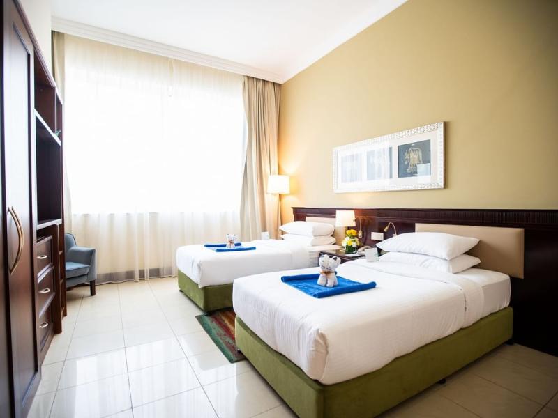 City Seasons Suites Dubai