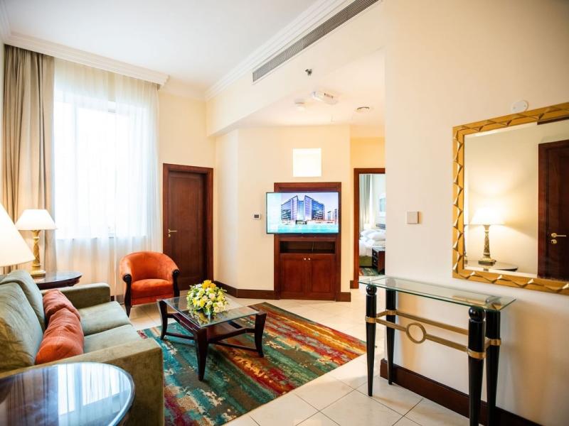 City Seasons Suites Dubai