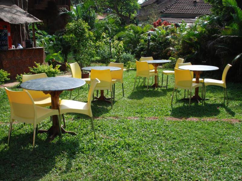 Sea Breeze Beach Resort (Calangute)