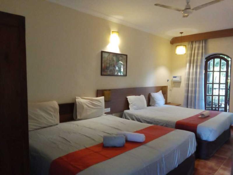 Sea Breeze Beach Resort (Calangute)