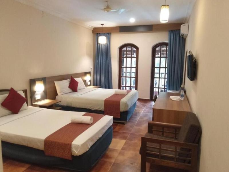 Sea Breeze Beach Resort (Calangute)