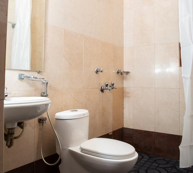 Sea Breeze Beach Resort (Calangute)