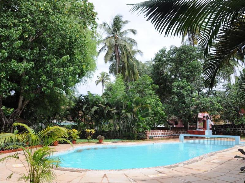 Sea Breeze Beach Resort (Calangute)