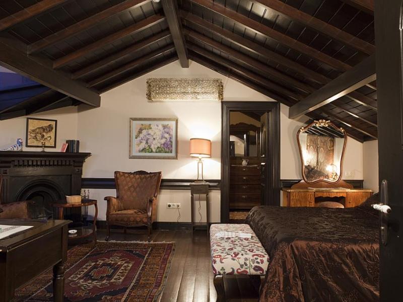 Kitap Evi Hotel