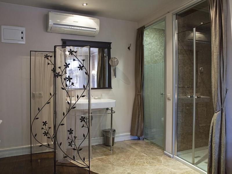 Kitap Evi Hotel