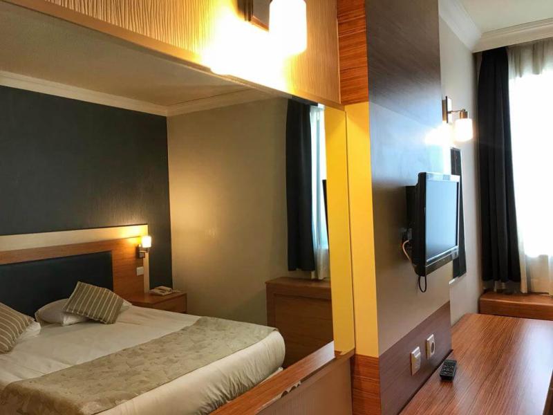 Dafne Hotel