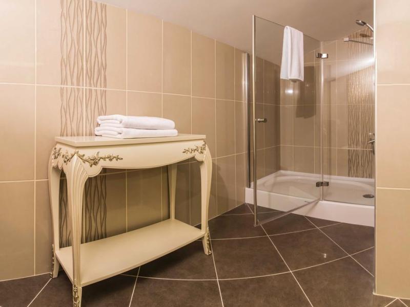 Cassiel Boutique Hotel