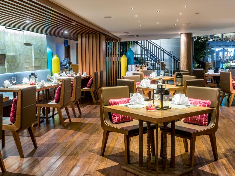 Holiday Inn Resort Phuket Karon Beach, an IHG Hotel