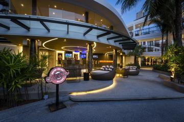 Отель Holiday Inn Resort Phuket Karon Beach, an IHG Hotel Таиланд, пляж Карон, фото 40