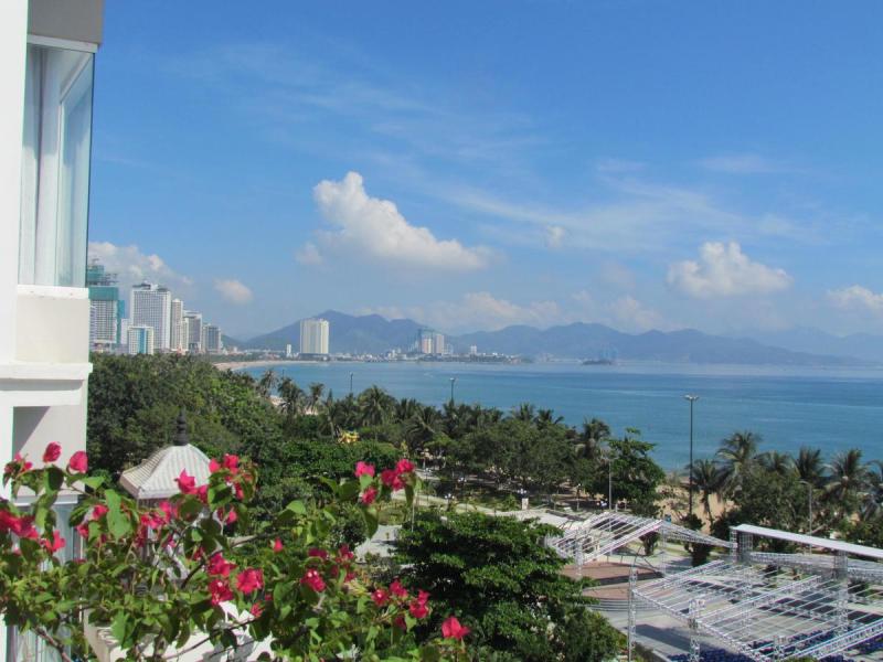 Brandi Ocean View Hotel