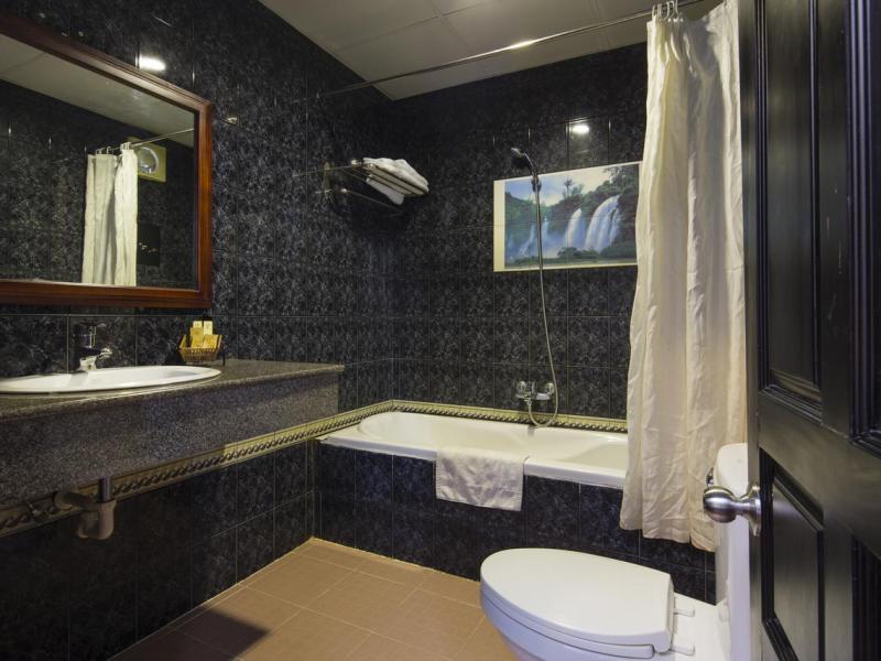 Brandi Ocean View Hotel