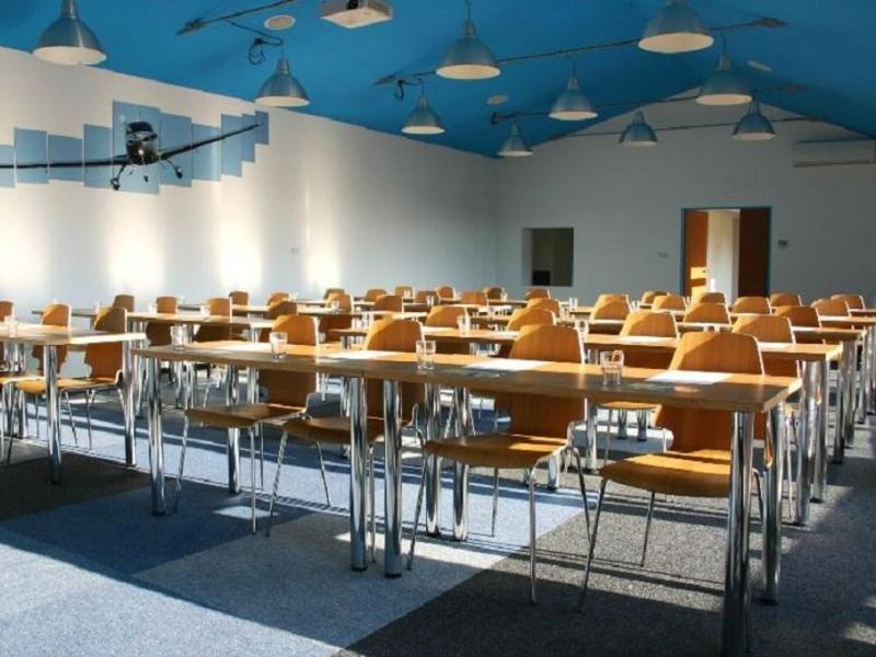 Alpin Avion Hotel