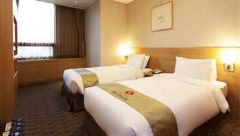 Skypark Central Myeongdong
