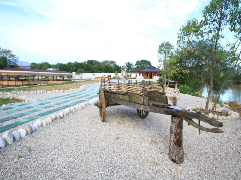 Хипста Ривер