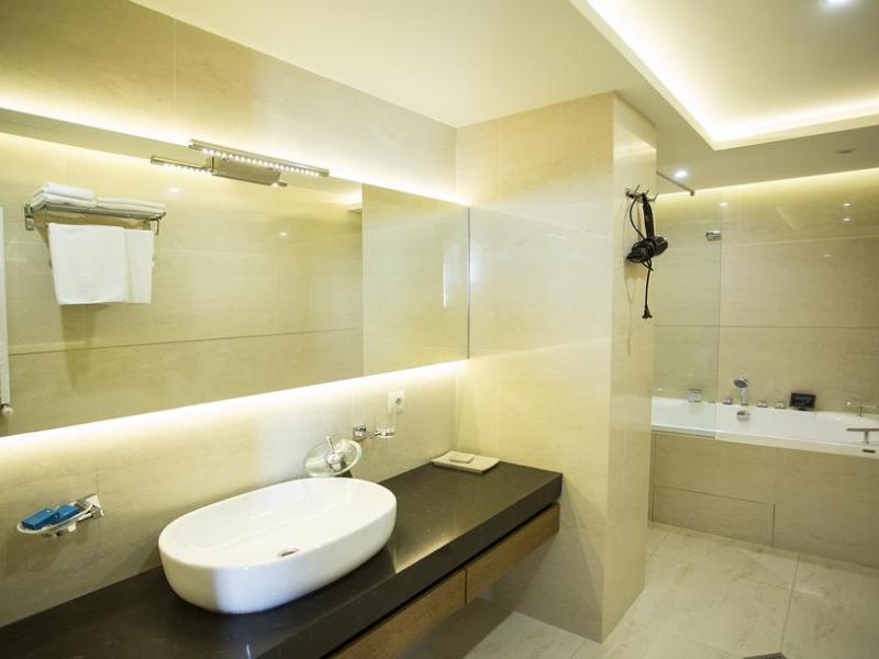 Fortune Palace Hotel