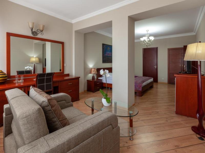 Penthouse Hotel