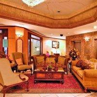 Clarion Hotel Amon Plaza